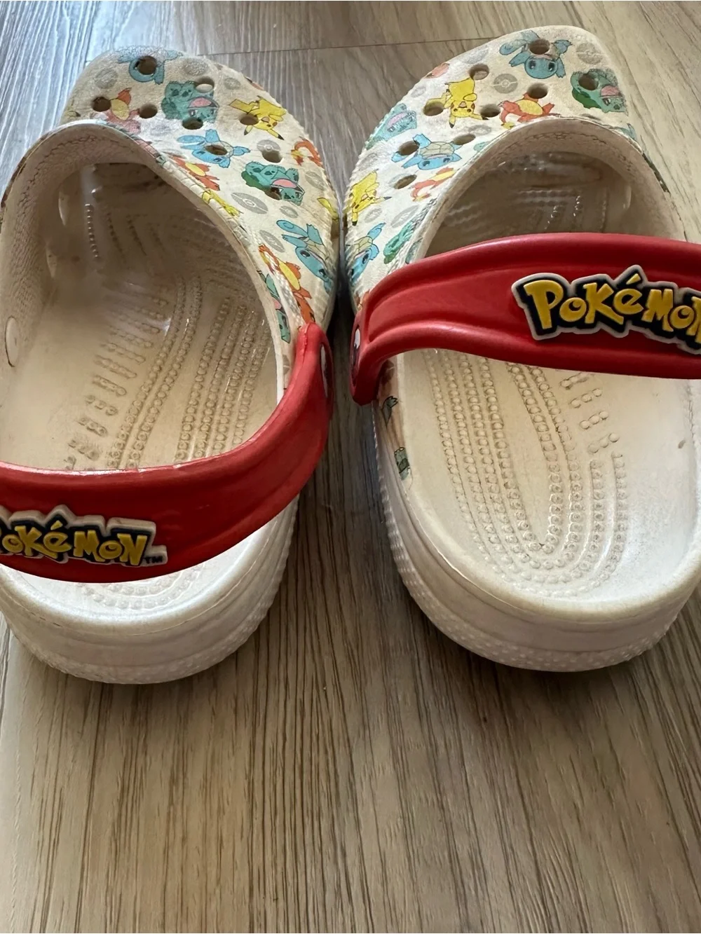 CROCS Kids Pokémon Clog Limited Edition J2 boys girls